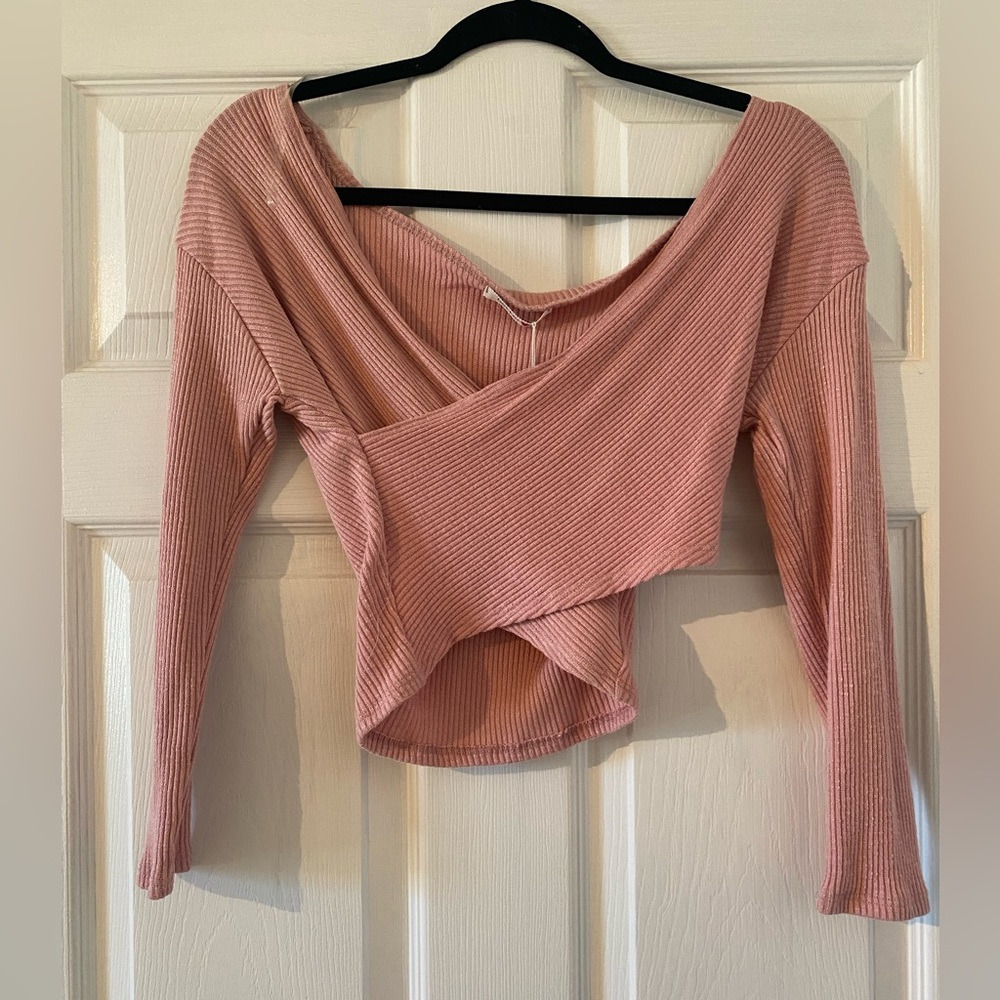 Better Be M long sleeve pink crop top